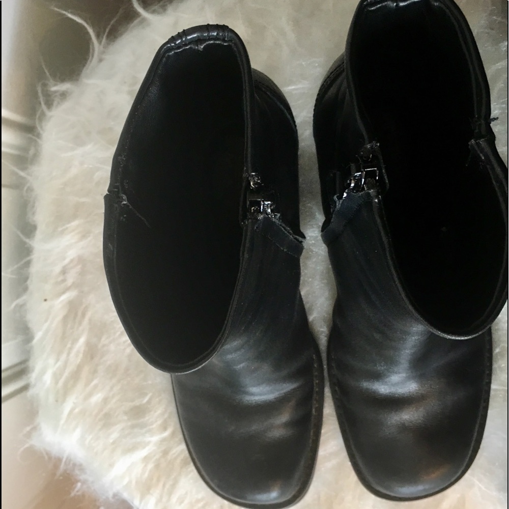 Ankle Boot - Picture 3 of 4